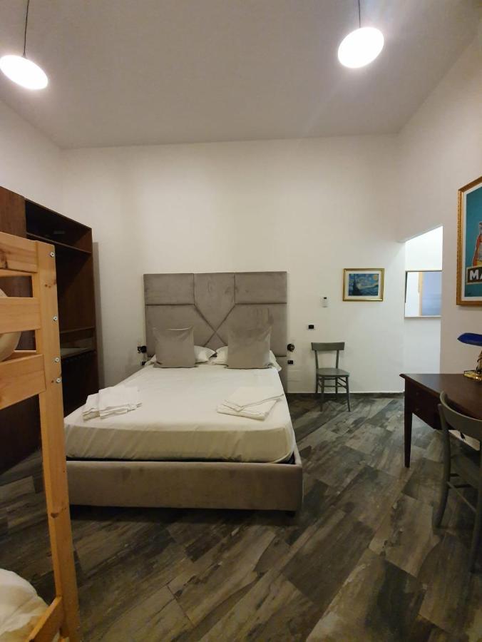 나폴리 Palazzo San Vincenzo B&B 외부 사진